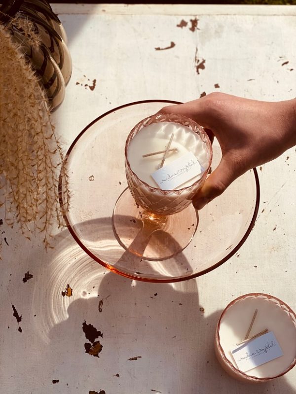 "CRYSTALKA" NATURAL CANDLE IN ROSÉ GLASS - Image 3