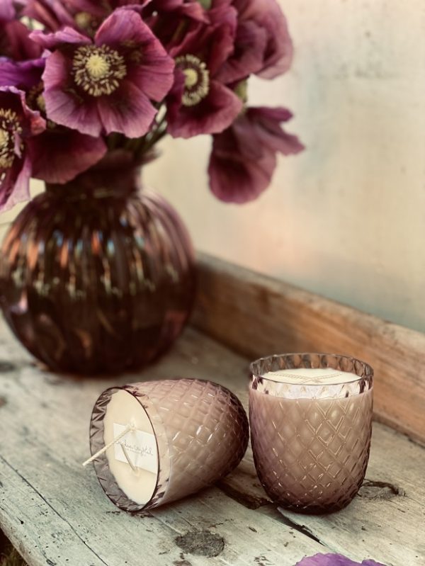 "CRYSTALKA" NATURAL CANDLE IN LILAC GLASS - Image 6