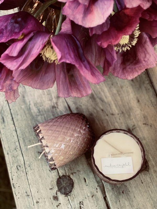 "CRYSTALKA" NATURAL CANDLE IN LILAC GLASS - Image 5