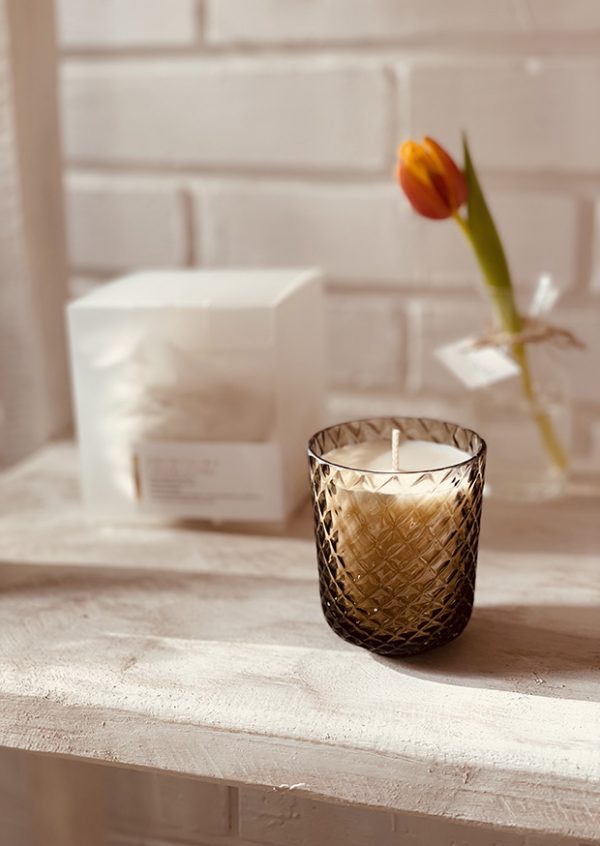 "CRYSTALKA" NATURAL MINI-CANDLE IN SMOKY GLASS